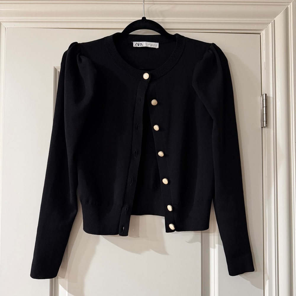 Zara Faux Pearl gold Button Knit Puff Sleeve black Cardigan bloggers favorite